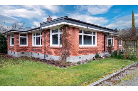 Photo of property in 7 Mckenzie Street, Geraldine, 7930