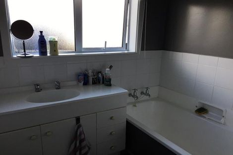 Photo of property in 13 Malta Crescent, South New Brighton, Christchurch, 8062