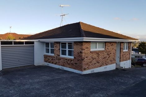 Photo of property in 2/4 Ridge Road, Howick, Auckland, 2014