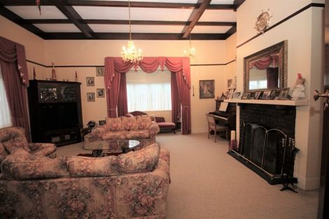 Photo of property in 27 Victoria Avenue, Dannevirke, 4930