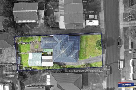 Photo of property in 11 Robert Burke Place, Henderson, Auckland, 0612