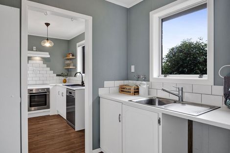 Photo of property in 53 Manu Crescent, Upper Vogeltown, New Plymouth, 4310