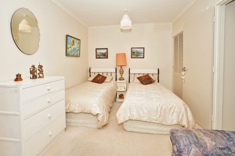 Photo of property in 69 Grosvenor Gardens, Flagstaff, Hamilton, 3210