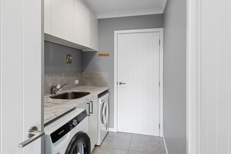 Photo of property in 24 King Street, Coalgate, 7673