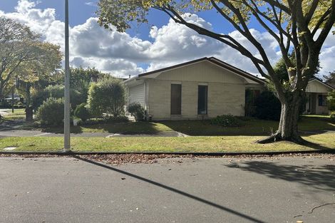 Photo of property in 5 Aintree Crescent, Awapuni, Palmerston North, 4412