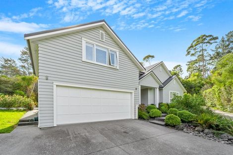 Photo of property in 18b Hobbs Road, Matakatia, Whangaparaoa, 0930