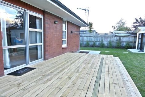 Photo of property in 21 La Perouse Place, Northcote, Christchurch, 8052