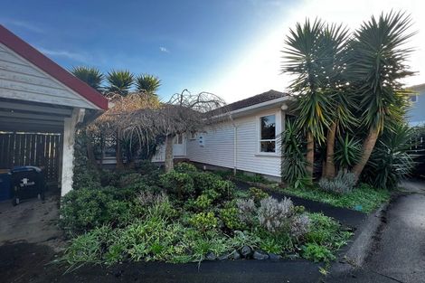 Photo of property in 1/60 Elliott Avenue, Bayview, Auckland, 0629