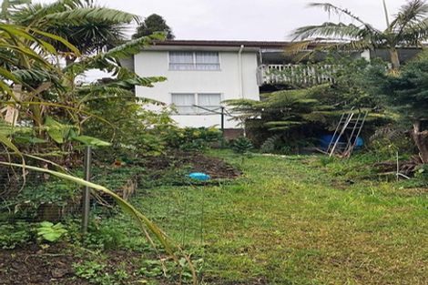 Photo of property in 2/366a Glenfield Road, Glenfield, Auckland, 0629