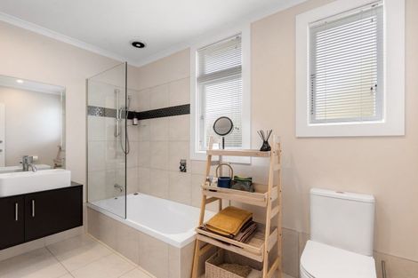 Photo of property in 11 Chambers Street, Havelock North, 4130