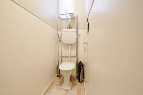 Photo of property in 26 Kirrie Avenue, Te Atatu South, Auckland, 0610