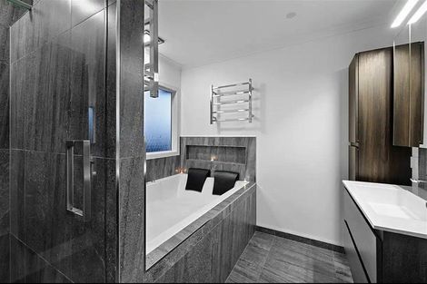 Photo of property in 12 Ngaio Street, Strandon, New Plymouth, 4312