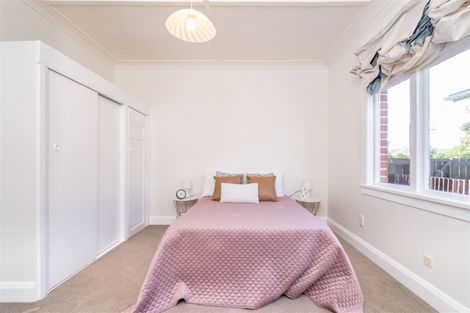 Photo of property in 62 Royal Crescent, Saint Kilda, Dunedin, 9012