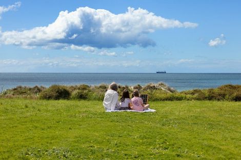 Photo of property in 451 Oceanbeach Road, Mount Maunganui, 3116