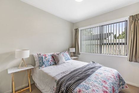 Photo of property in 49a Great South Road, Takanini, 2112