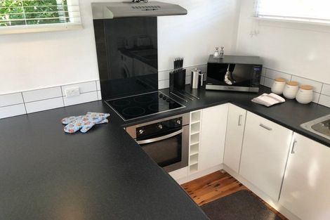 Photo of property in 25 Falkirk Avenue, Seatoun, Wellington, 6022