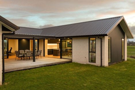 Photo of property in 1/48 Livingstone Road, Ngahinapouri, Hamilton, 3290