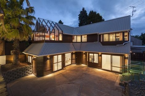 Photo of property in 2 George Laurenson Lane, Mount Roskill, Auckland, 1041