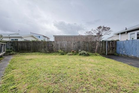Photo of property in 2 Aparima Avenue, Miramar, Wellington, 6022