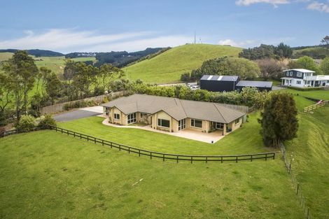 Photo of property in 126 Wilson Road, South Head, Helensville, 0874