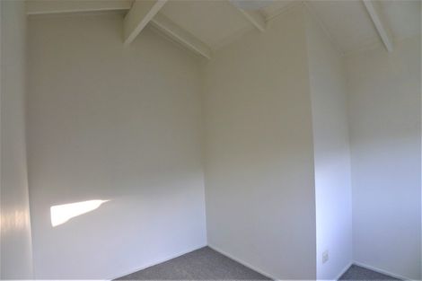 Photo of property in 83 Hobsonville Road, West Harbour, Auckland, 0618