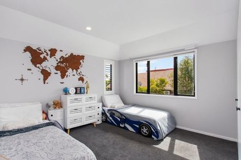 Photo of property in 21 Bryndwr Road, Fendalton, Christchurch, 8052