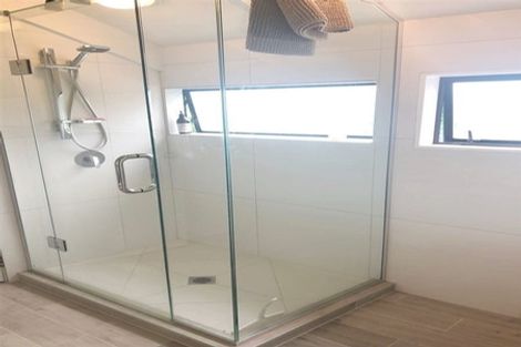 Photo of property in 60 Derbyshire Lane, Karaka, Papakura, 2580