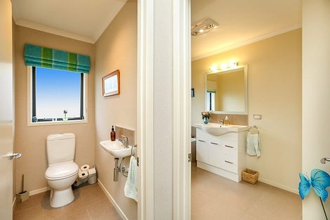 Photo of property in 9 Aspen Place, Whalers Gate, New Plymouth, 4310