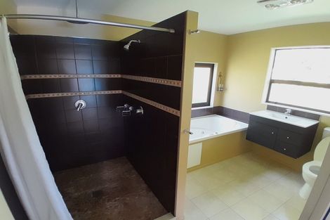 Photo of property in 232 Kimberley Road, Levin, 5571