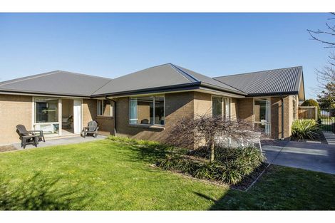 Photo of property in 10 Oakdene Place, Halswell, Christchurch, 8025