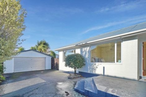 Photo of property in 418 Memorial Avenue, Burnside, Christchurch, 8053