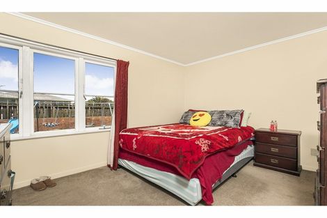 Photo of property in 18 Adams Road, Manurewa, Auckland, 2102