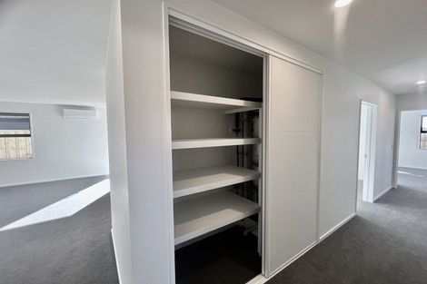 Photo of property in 6 Mehrtens Crescent, Woodend, 7691