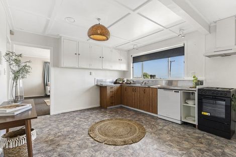 Photo of property in 401 Koru Road, Koru, New Plymouth, 4374