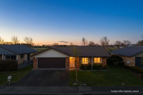 Photo of property in Henry Russell Estate, 21/36 Belgrove Drive, Waipukurau, 4200