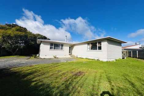Photo of property in 27 Normandy Place, Henderson, Auckland, 0610