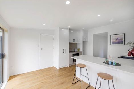 Photo of property in 1/111 Arran Road, Browns Bay, Auckland, 0630