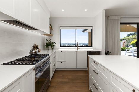 Photo of property in 3 Te Roera Drive, Taradale, Napier, 4112