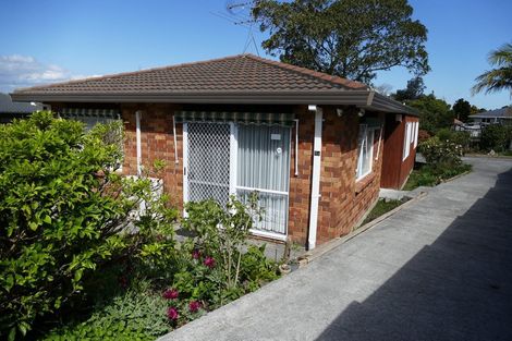 Photo of property in 2/9 Akehurst Avenue, New Lynn, Auckland, 0600