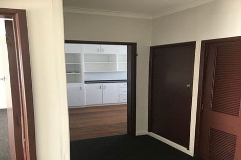 Photo of property in 229 Featherston Street, Palmerston North, 4410