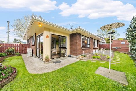 Photo of property in 1a Oak Street, Ebdentown, Upper Hutt, 5018