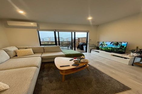 Photo of property in 5/36 Westgate Drive, Westgate, Auckland, 0614