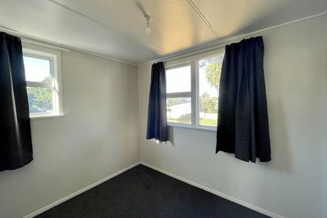 Photo of property in 8a Karaka Street, Castlecliff, Whanganui, 4501