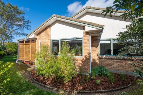 Photo of property in 35 Warwick Drive, Lynmore, Rotorua, 3010