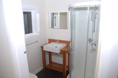 Photo of property in 28 Whaui Street, Vogeltown, Wellington, 6021