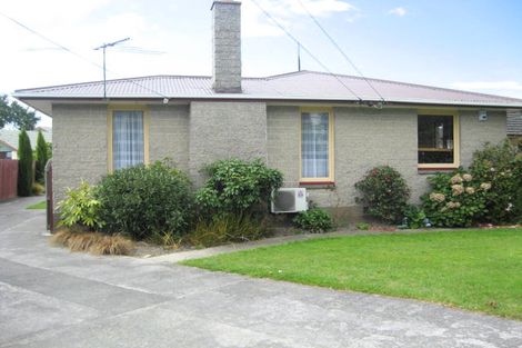 Photo of property in 21 Sturrocks Road, Redwood, Christchurch, 8051