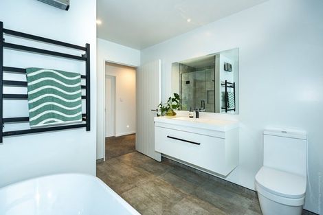 Photo of property in 14 Blue Gum Place, New Brighton, Christchurch, 8083