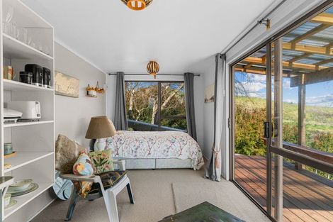 Photo of property in 956 Oneriri Road, Kaiwaka, 0573