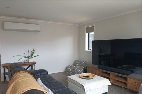 Photo of property in 87 Te Paea Avenue, Paerata, 2124