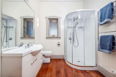 Photo of property in 5 Karaka Street, Helensville, 0800